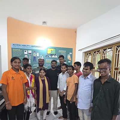 Group photo of participants and trainers at WE4YOU Bharatpur Centre